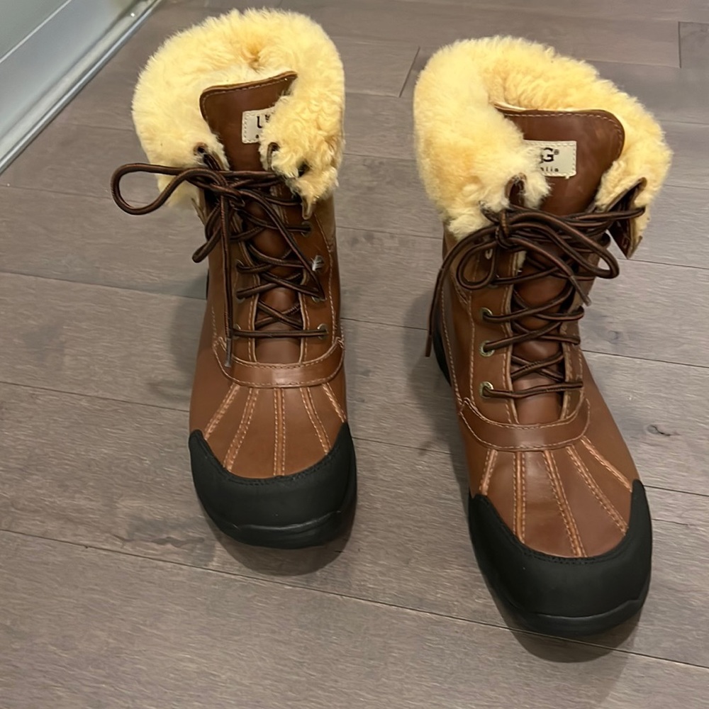 UGG Butte Mono Mens Size 11 USA, Brown Worchester